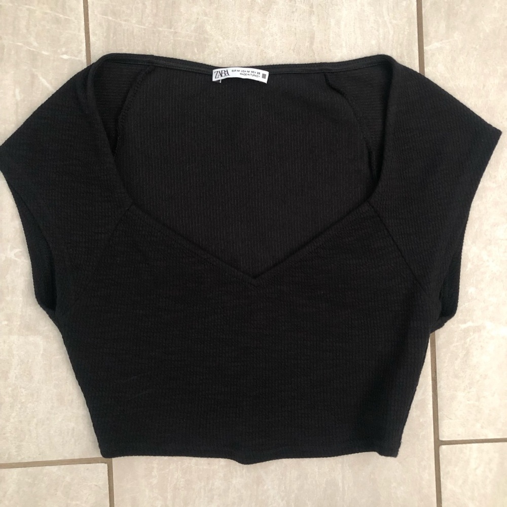 Black V-Neck Zara Crop Top